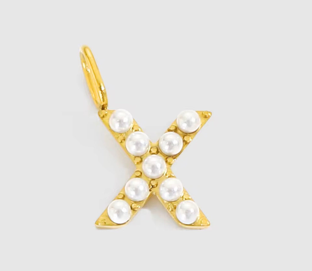 Core Pearl Initial Charm Necklace – 18K Gold PVD Stainless Steel