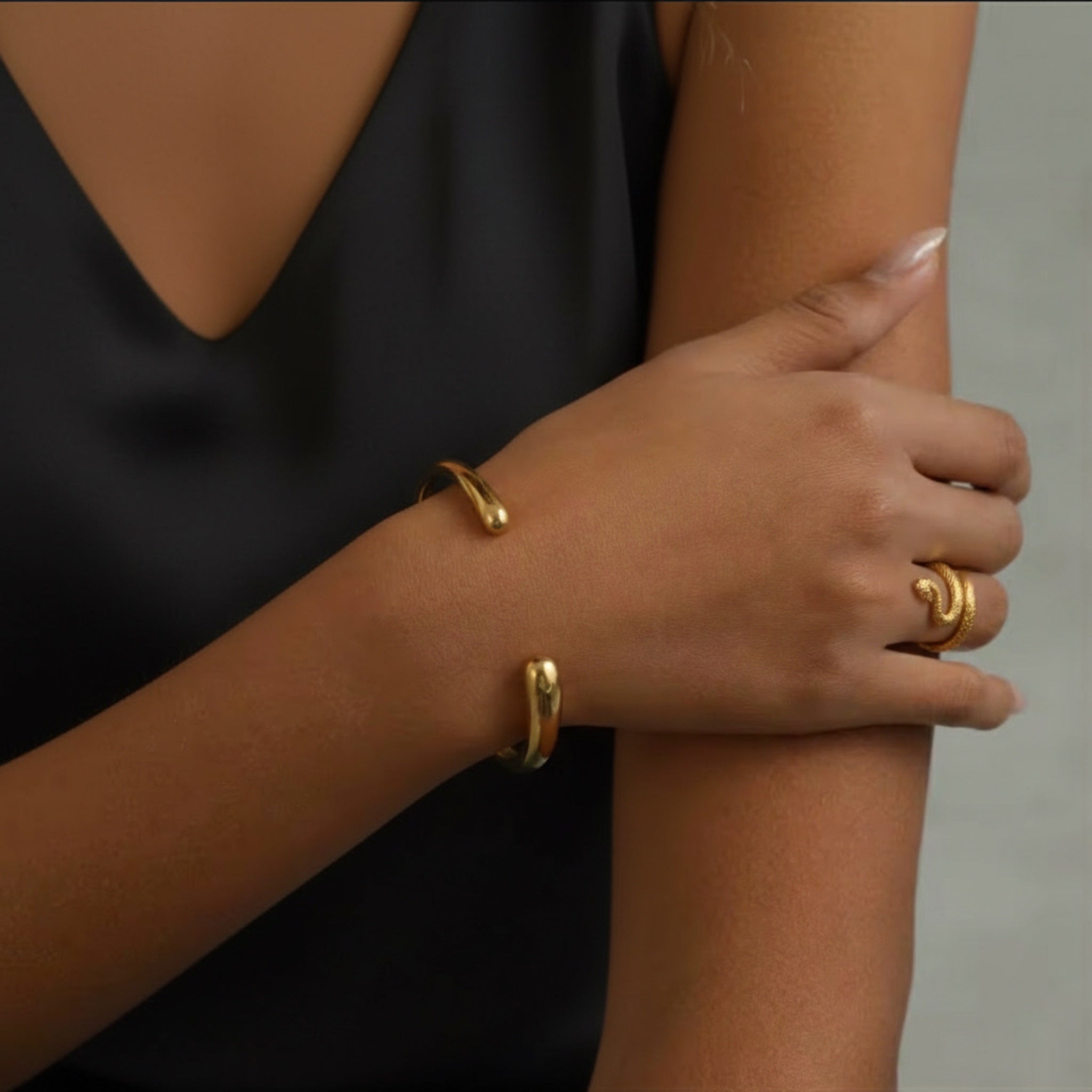 Core Apex Cuff | 18K PVD Gold 304 Stainless Steel Waterproof Jewelry